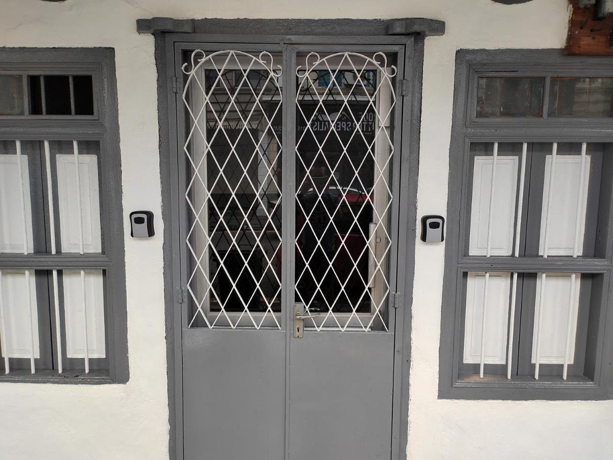 Hutton Lane Hostel Georgetown Exterior photo